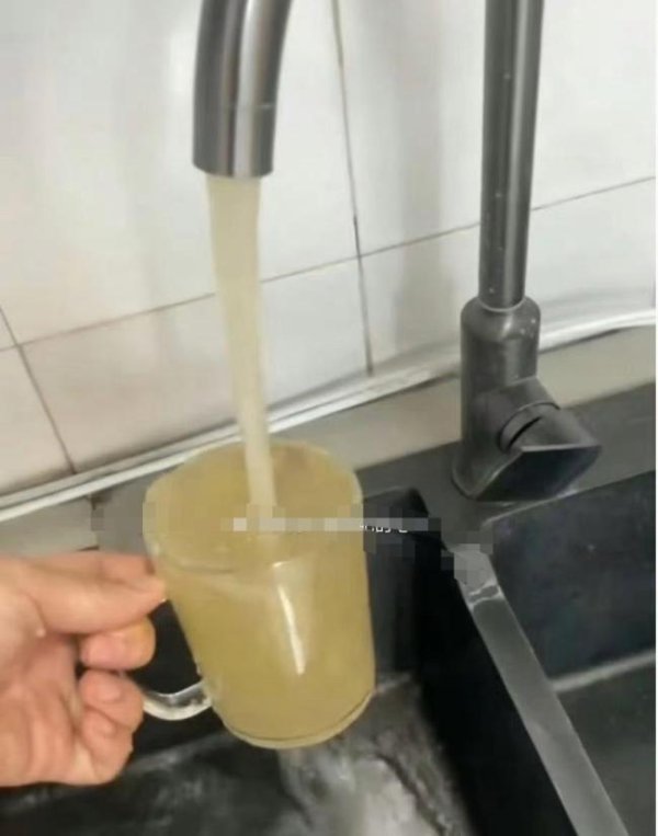 中金辰大 杭州人洗澡越洗越臭，多部门介入